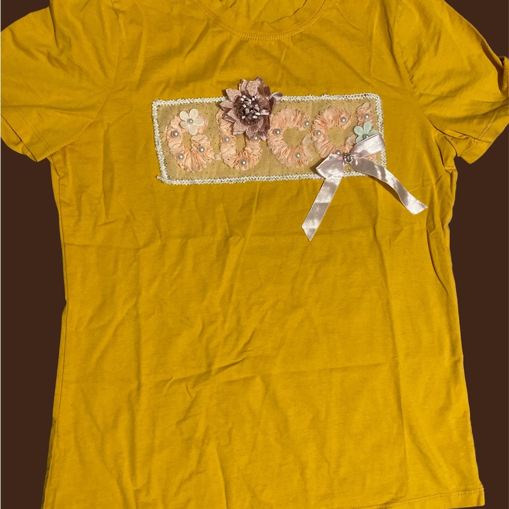 Never used No tags on good conditions size M but run a little bit short like S